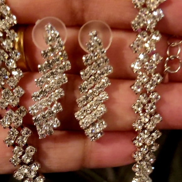 Necklace set NWOT - Picture 5 of 7